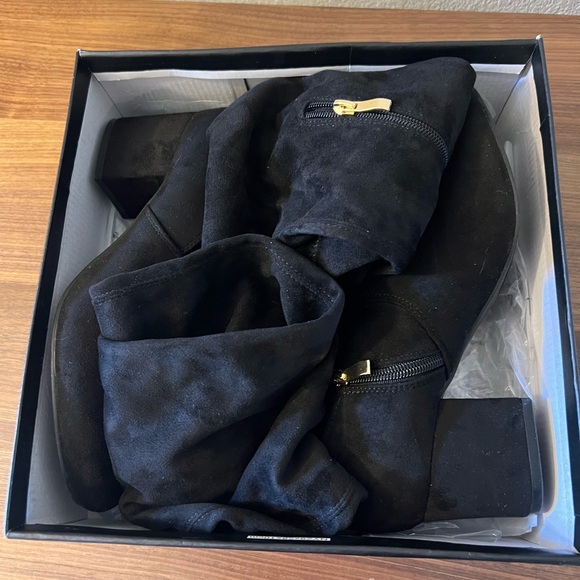 Black Suede Block Heel Over the Knee Boots Size 9 - Picture 2 of 4